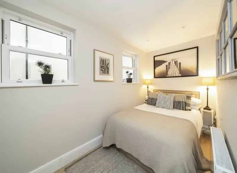 3 Bed 3 Bath Victorian Conversion Earlsfield South-East Terrace Parking