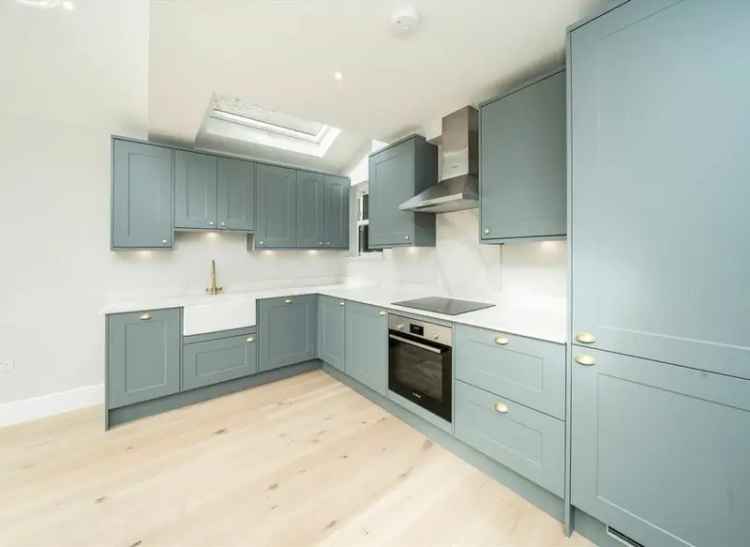 3 Bed 3 Bath Victorian Conversion Earlsfield South-East Terrace Parking