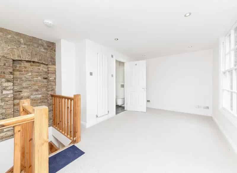 Flat For Sale , London, England