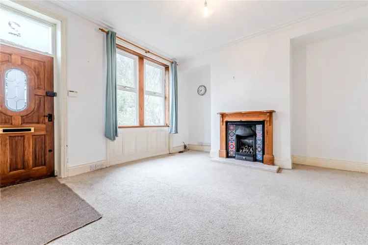 House For Sale in Leeds, England