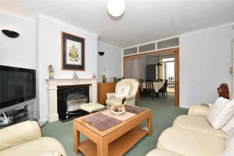 House For Sale in Leeds, England