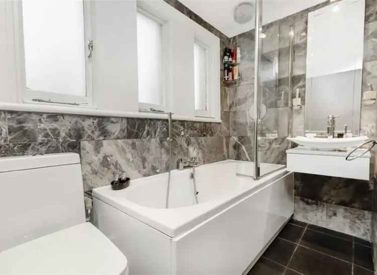 One Bedroom Grade II Listed Apartment Kennington