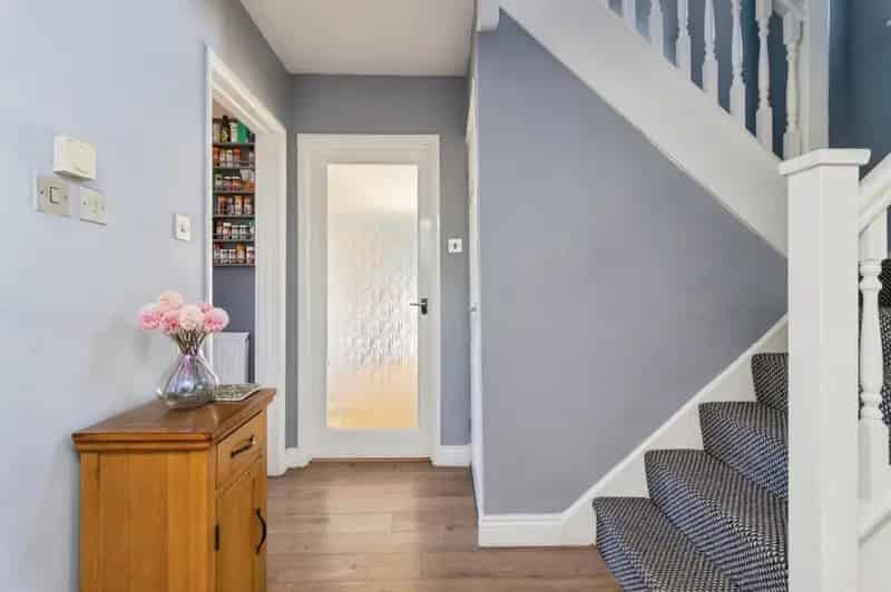 Four Bedroom Detached House with Sea Views and Gardens
