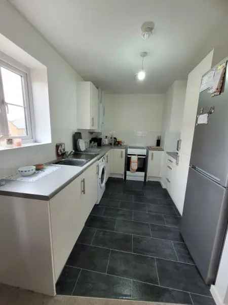  For Rent in Basingstoke and Deane, England