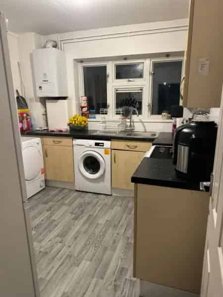 2 Bed Maisonette Windsor - Wheelchair Accessible
