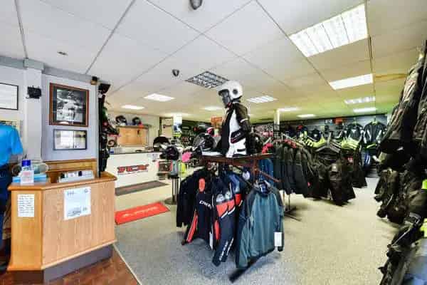 Showroom with Offices and Car Park For Sale