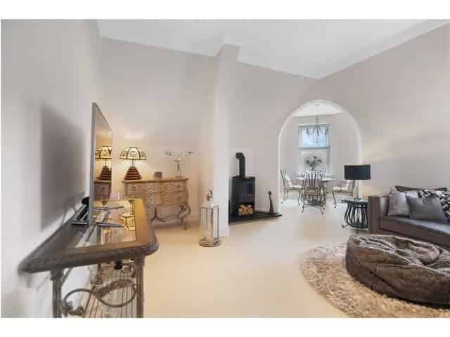 2 Bedroom Luxury Apartment for Sale in Netherhall Mansion House