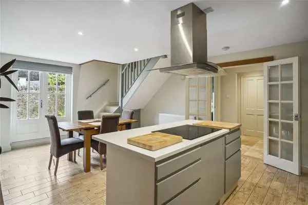 Lonsdale Court, Great Rollright, Chipping Norton, Oxfordshire, OX7 5RB | Property for sale | Savills