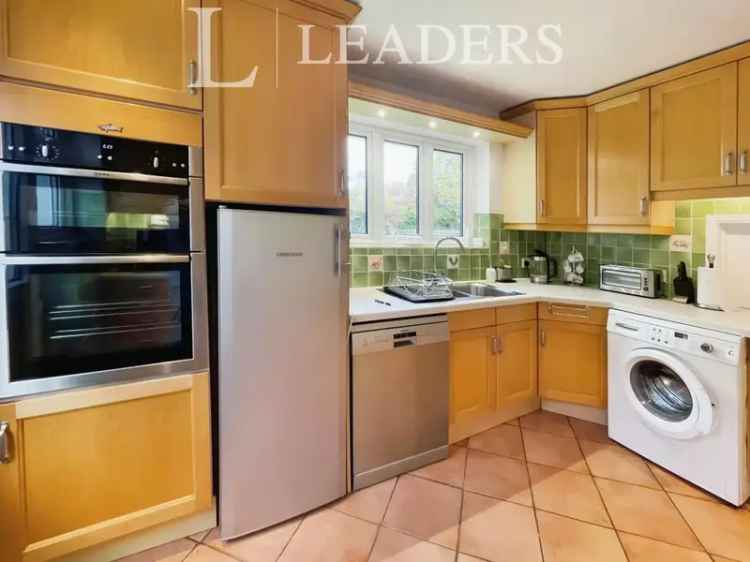 3 Bedroom Detached House All Bills Included