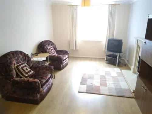 2 Bedroom House for Rent Family Home Fresh Paint New Carpets
