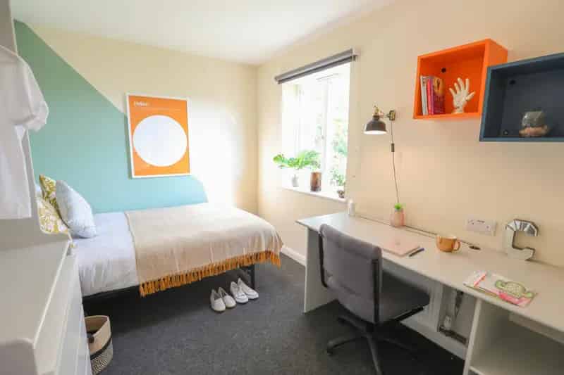 1 Bedroom House Share All Bills Included Student House Parking Modern