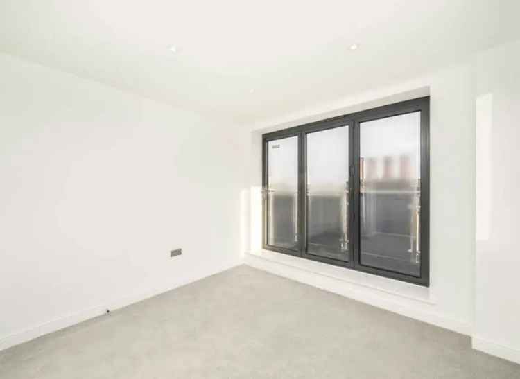 Flat For Sale in Portland Road, London, England