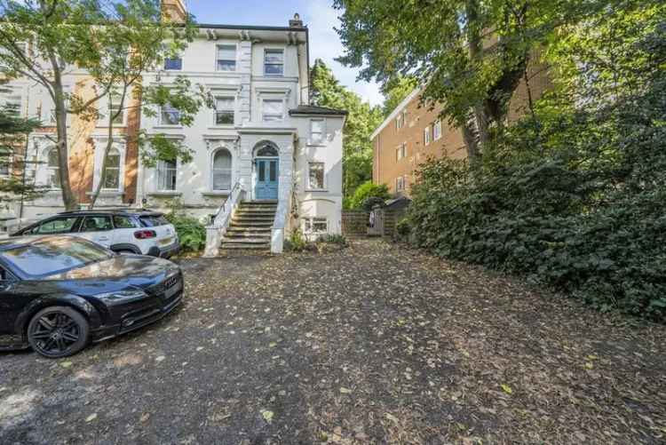 One Bedroom Period Home Near Beckenham High Street