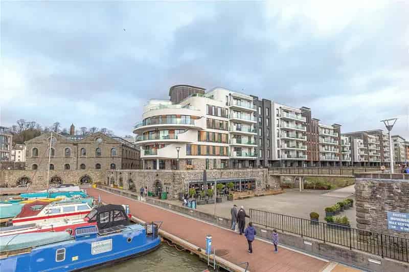 2 Bedroom Apartment to Rent Bristol City Centre