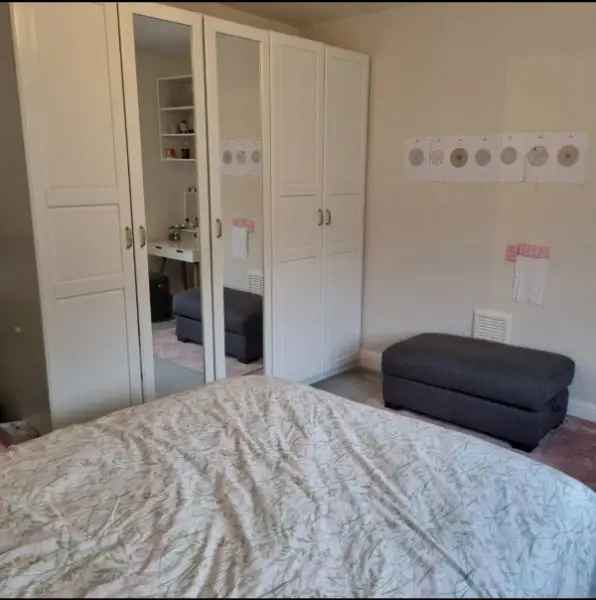 2 Bed Refurbished Apartment Near Angel Station Islington Right To Buy