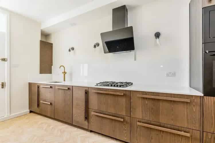 2 Bedroom Apartment for Sale Clifton Village Victoria Square No Chain