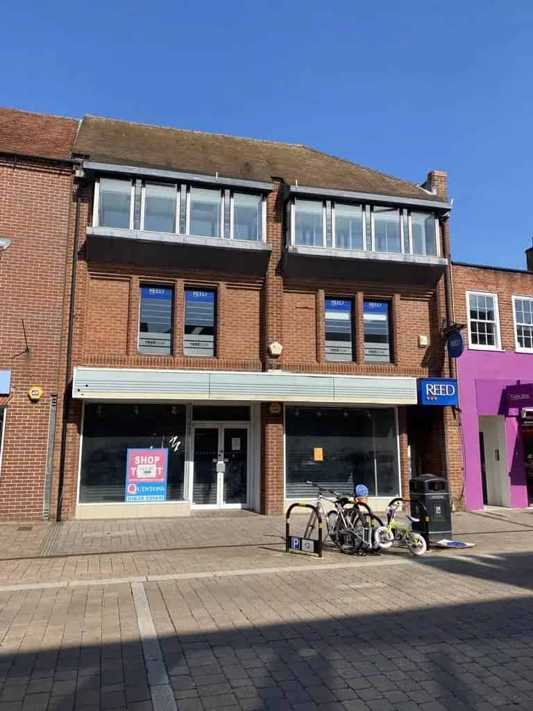 Commercial property For Rent , Newbury, England