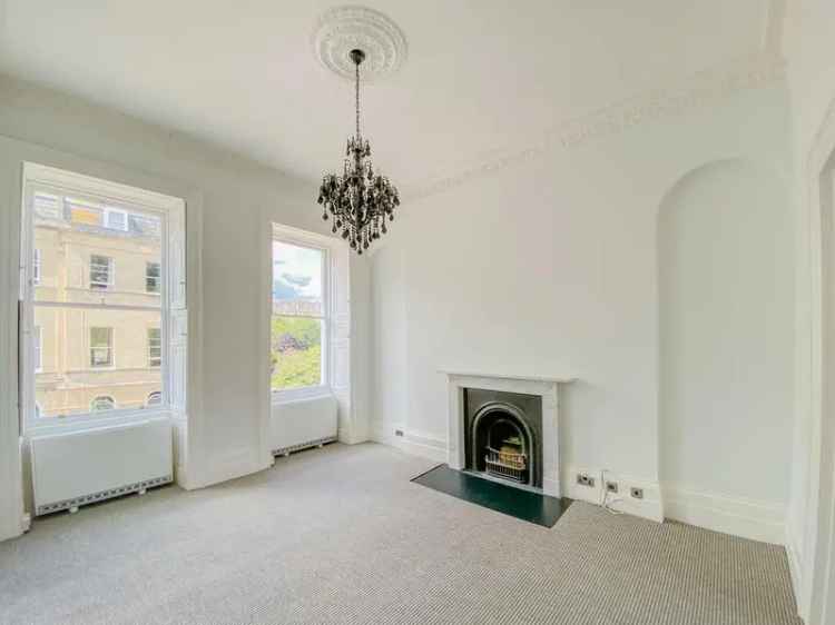1 Bedroom Apartment in Grade II Listed Georgian Townhouse