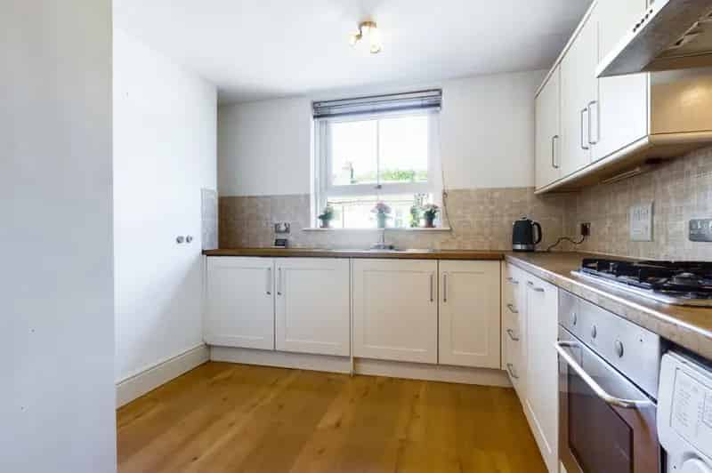 1 Bedroom Flat To Rent Available 11082025