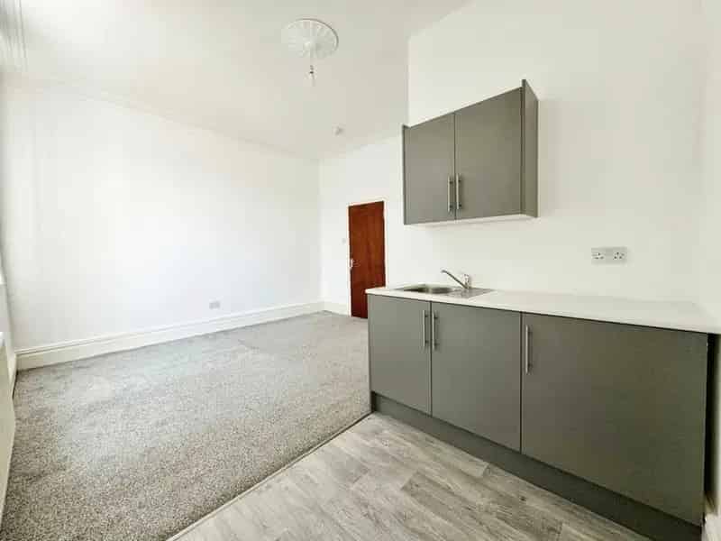 5 Bedroom Detached Flat Investment Opportunity Worksop