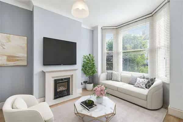 3-Bedroom House in Brixton Hill Chain Free