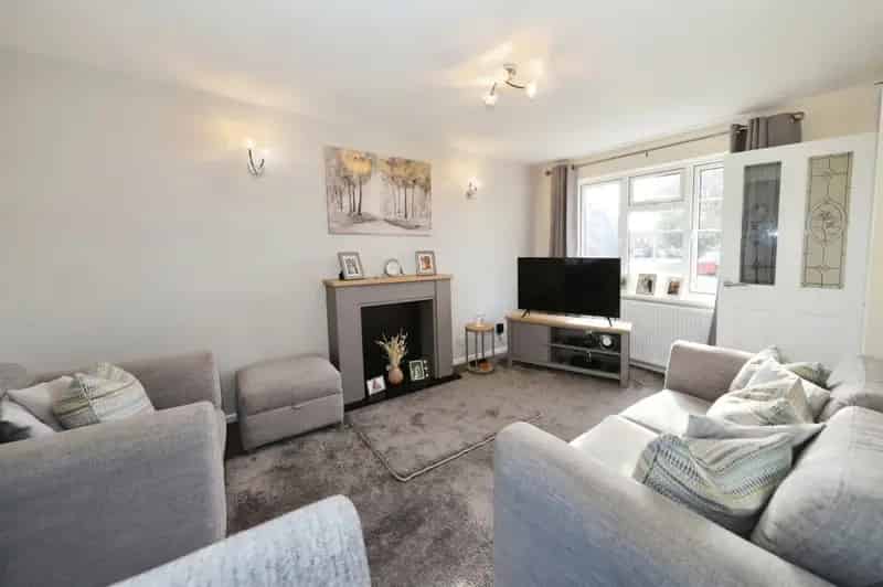 2 Bed Semi Detached House Moseley Parklands
