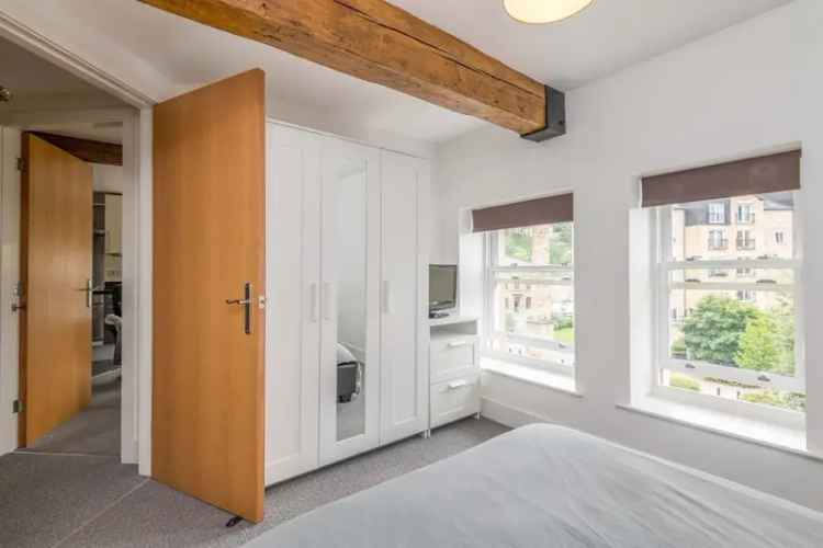Furnished Double Bedroom Flat Available Now