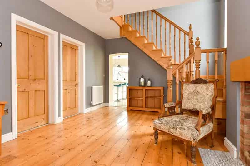 5 Bedroom Detached Farmhouse  Newchurch Isle of Wight