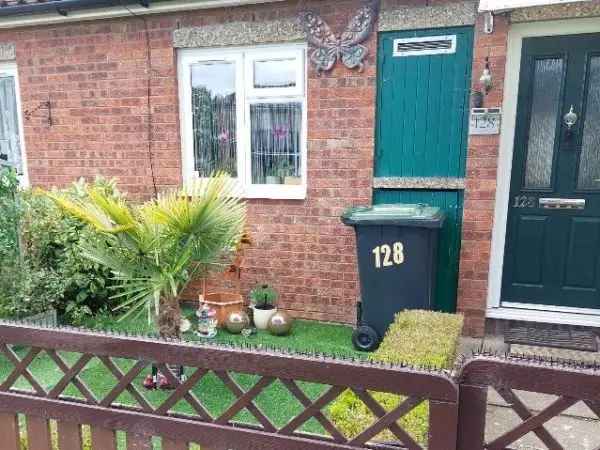 Bungalow For Rent in Sandy, England