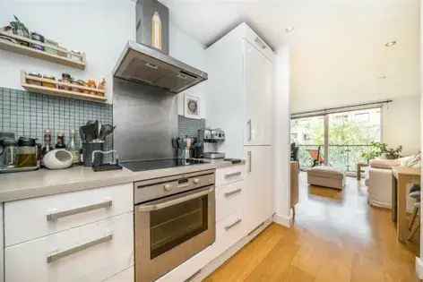 1 Bedroom Apartment Canal View London