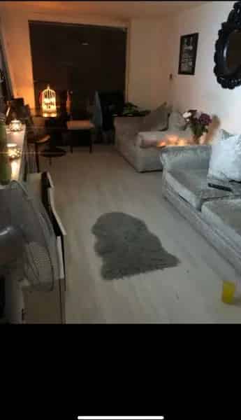 3-Bed House with Large Garden Near Shops and Schools