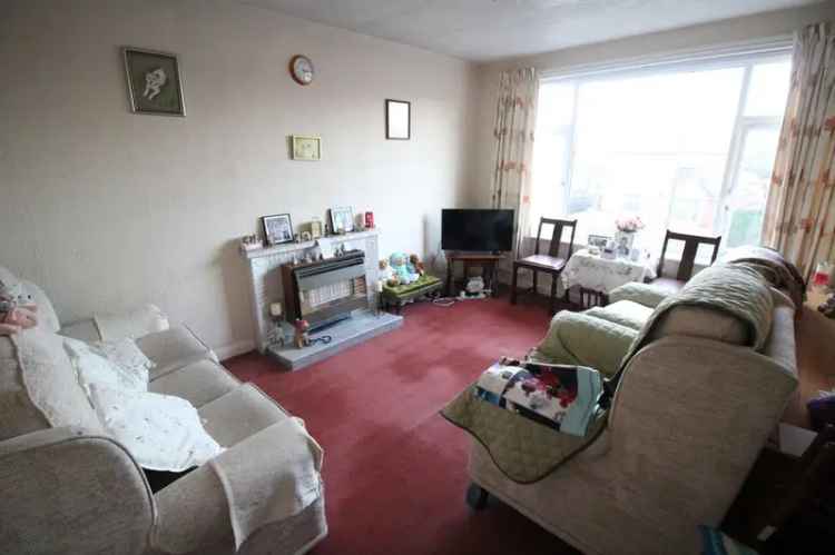 2 Bedroom Flat for Sale in Bulkington Warwickshire