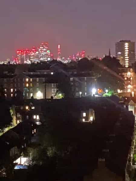 2 Double Bedroom Flat near Tube Stations
