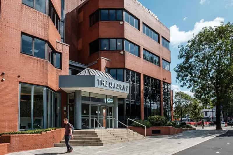 Modern Office Suites with Gym and Parking