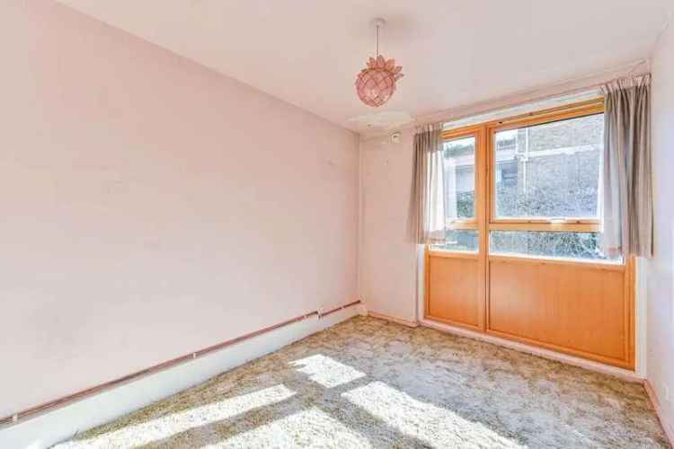 3 Bed Terraced House for Sale in Brixton