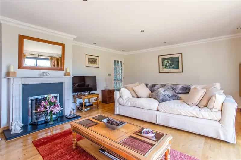 4 Bedroom Detached Bungalow for Sale near Guildford