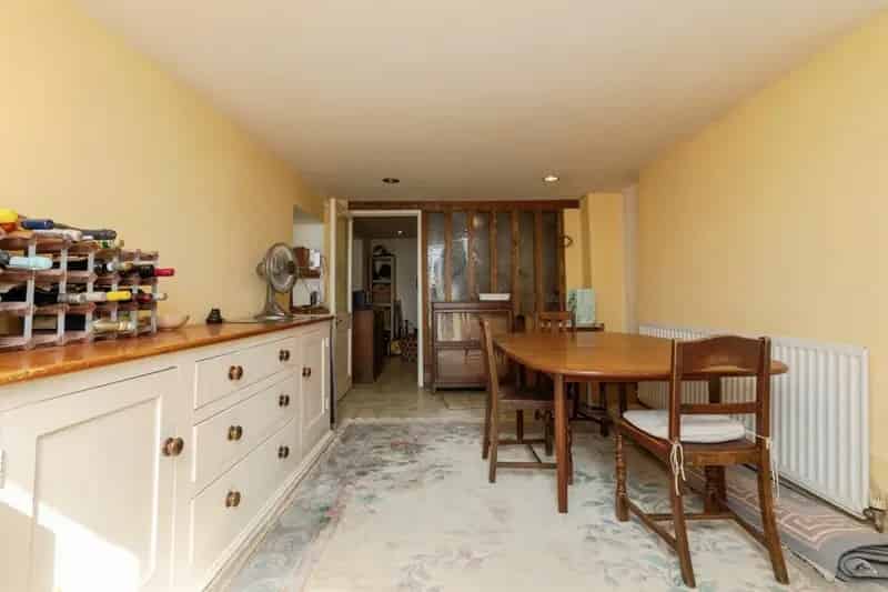 Unique 5-6 Bedroom Family Home in Wickwar with Original Well
