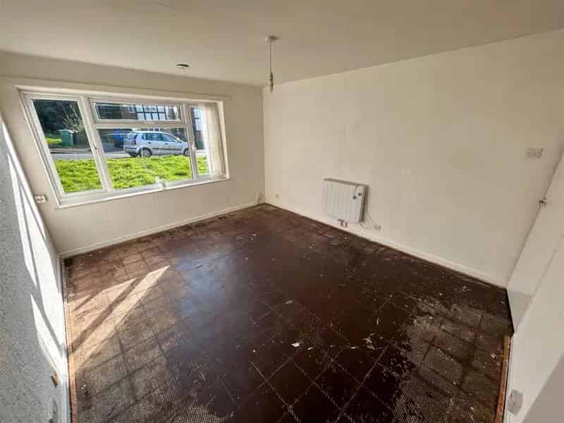 1 Bedroom Flat For Sale Near Chawn Hill