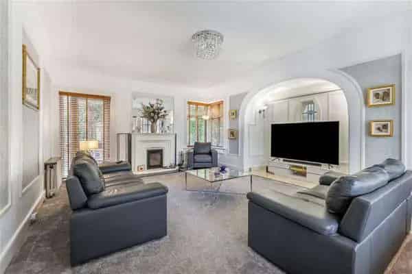 Stunning 6-Bedroom Detached Home in Talbot Woods Bournemouth