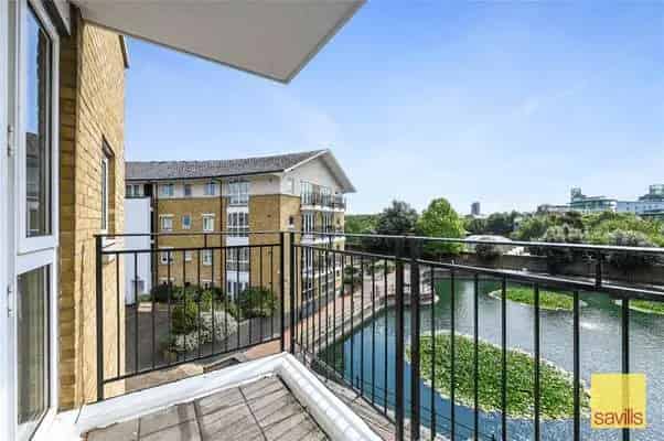 Hermitage Waterside 2-Bed Apartment  800 sq ft South-Facing Balcony Parking