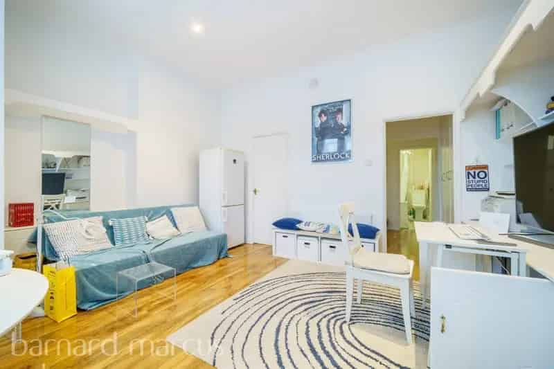 Spacious 1-Bedroom Garden Flat Chiswick - Close to Station