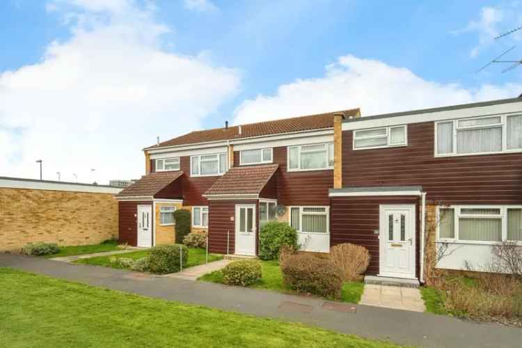 3 Bedroom Terraced House For Sale Near Town Centre