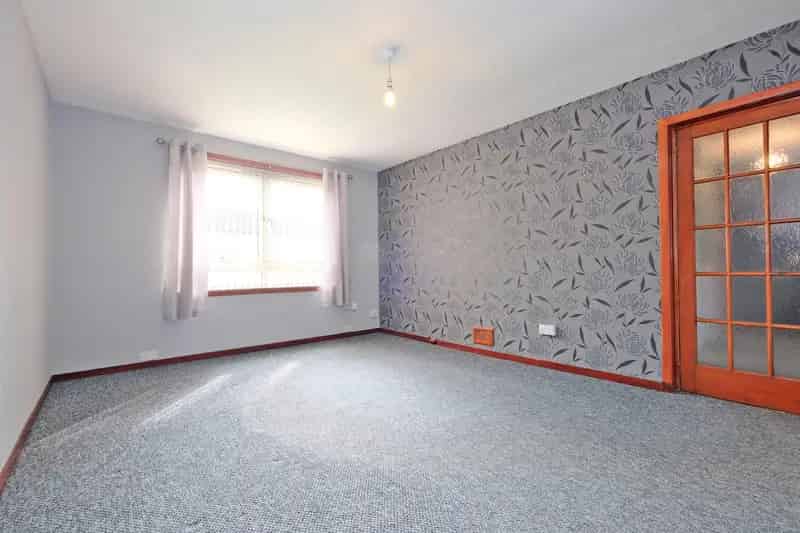 Spacious 2-Bedroom Flat in Mastrick Aberdeen