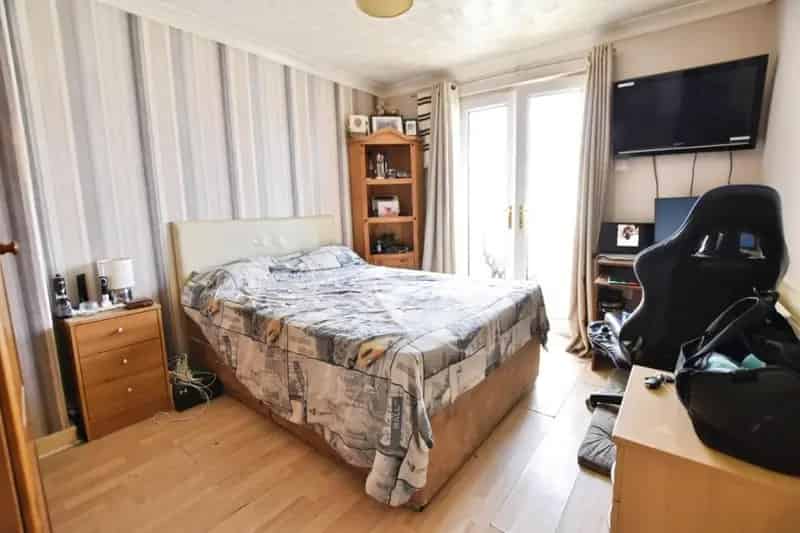 2 Bed Bungalow For Sale No Onward Chain