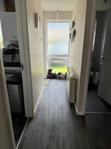 4 Bed House Peaceful Village Garage Parking Family Home
