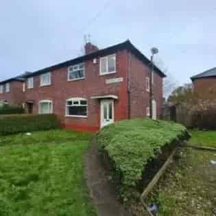 1 Room Flat in High-End Manchester House Share