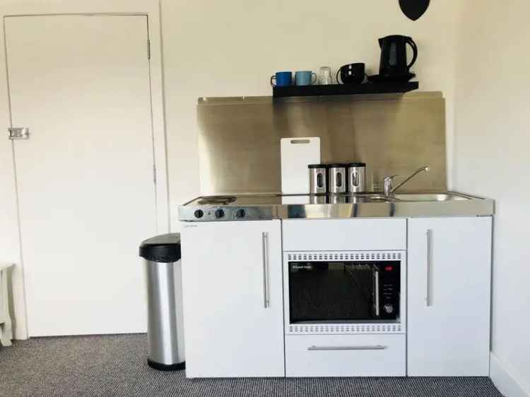 Studio Flat Bournemouth Town Centre WIFI Laundry