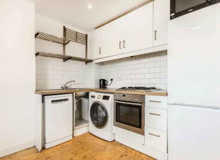 Two Double Bedroom Flat Streatham Hill Open Plan Living