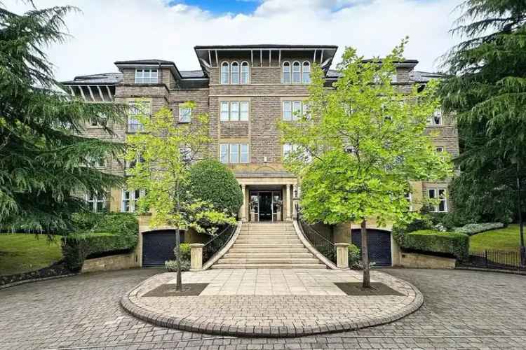 3 Bedroom Flat for Sale in Prestigious Development