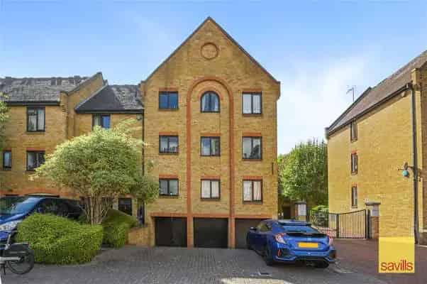 Kennet Street, Wapping, London, E1W 2JJ | Property for sale | Savills